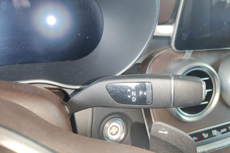 Used Mercedes-Benz GLC 2021 GLC 260 L 4MATIC Luxury Model Gear Lever