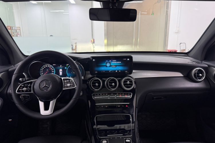 Used Mercedes-Benz GLC 2021 GLC 260 L 4MATIC Dynamic Edition Interior 1