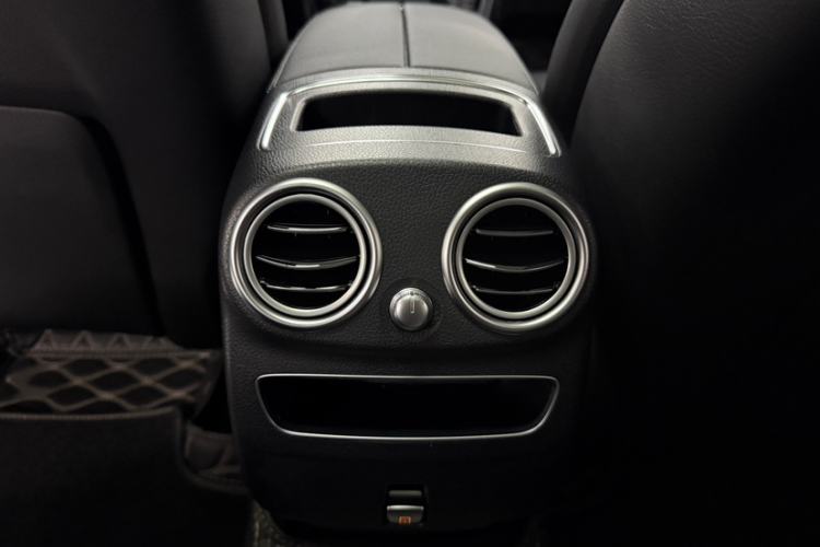 Used Mercedes-Benz GLC 2021 GLC 260 L 4MATIC Dynamic Edition Interior 3
