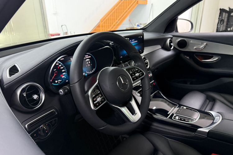 Used Mercedes-Benz GLC 2021 GLC 260 L 4MATIC Dynamic Edition Interior 5