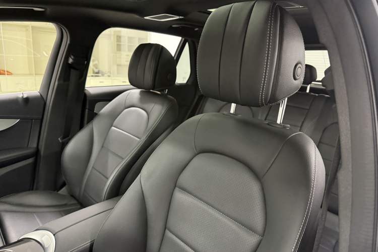 Used Mercedes-Benz GLC 2021 GLC 260 L 4MATIC Dynamic Edition Interior 6