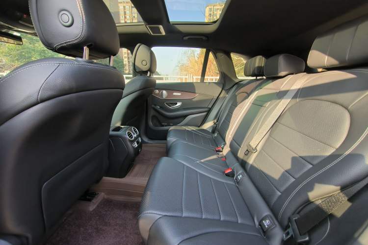 Used Mercedes-Benz GLC 2021 GLC 300 L 4MATIC Dynamic Model Interior 6