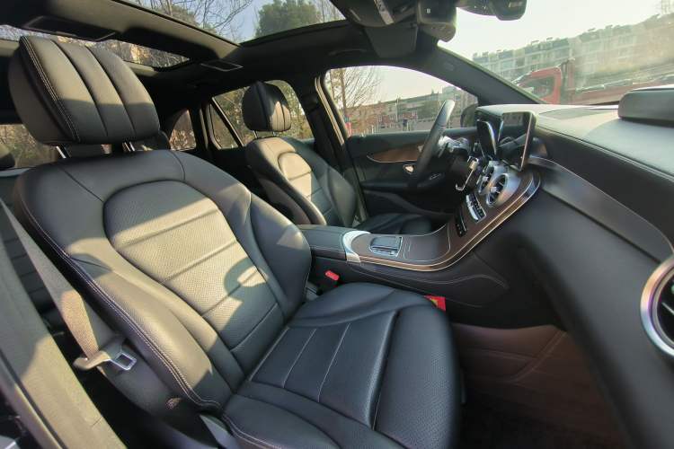 Used Mercedes-Benz GLC 2021 GLC 300 L 4MATIC Dynamic Model Interior 8
