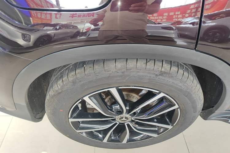 Used Mercedes-Benz GLC 2021 GLC 260 L 4MATIC Luxury Model Right Rear Wheel Hub