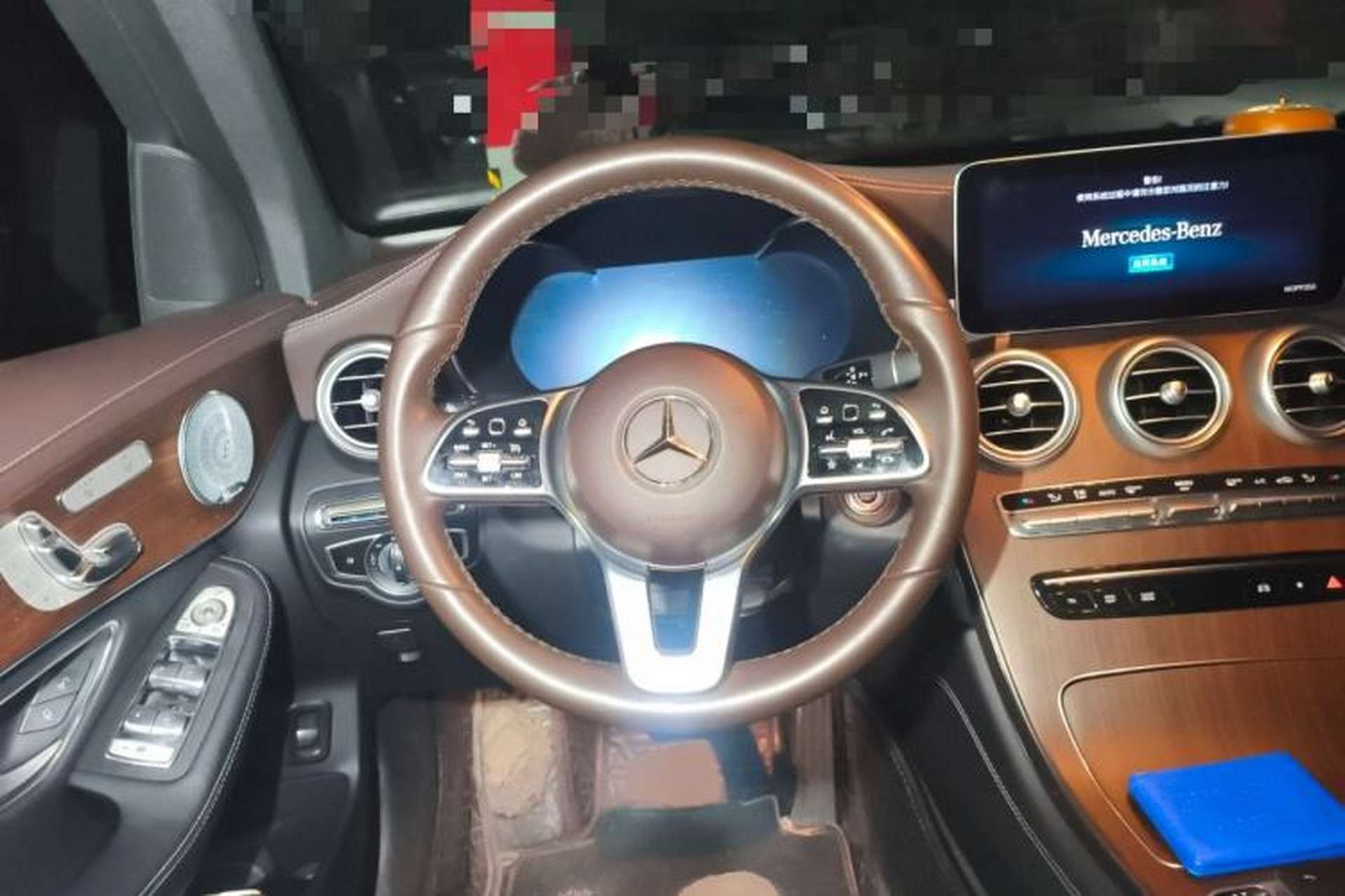 Used Mercedes-Benz GLC 2021 GLC 300 L 4MATIC Dynamic Model Steering Wheel