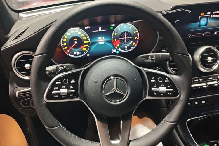 Used Mercedes-Benz GLC 2021 GLC 260 L 4MATIC Dynamic Edition Steering Wheel