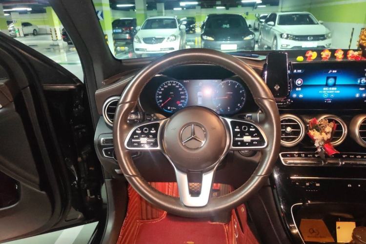 Used Mercedes-Benz GLC 2021 GLC 260 L 4MATIC Dynamic Edition Steering Wheel