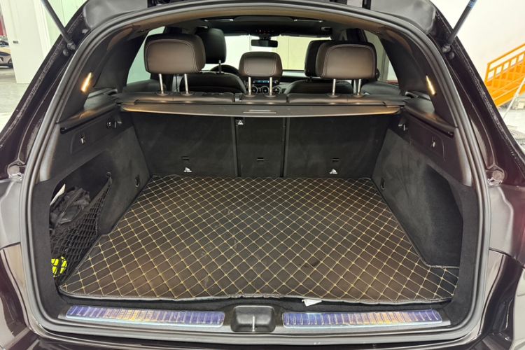 Used Mercedes-Benz GLC 2021 GLC 260 L 4MATIC Dynamic Edition Trunk