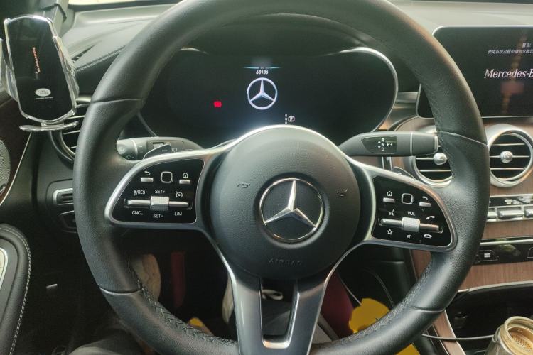 Used Mercedes-Benz GLC 2021 GLC 300 L 4MATIC Dynamic Model Steering Wheel