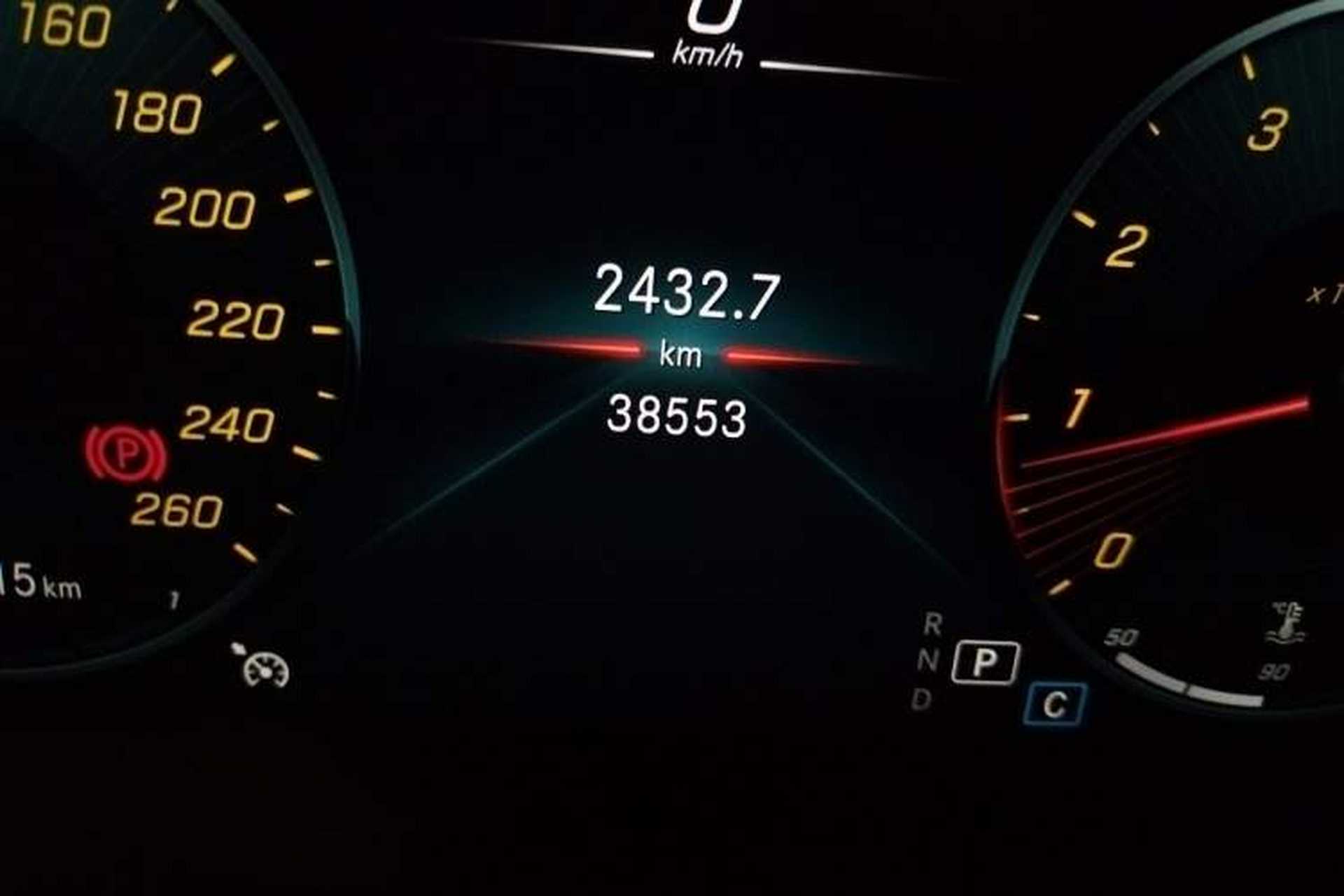 Used Mercedes-Benz GLC 2021 GLC 260 L 4MATIC Luxury Model Odometer Close Up