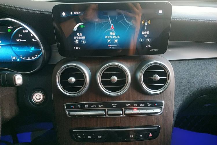 Used Mercedes-Benz GLC 2021 GLC 300 L 4MATIC Dynamic Model Audio And AC Panel
