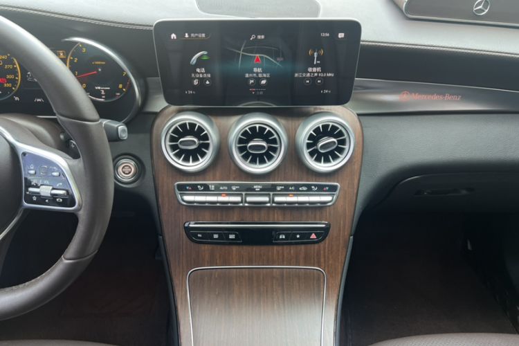 Used Mercedes-Benz GLC 2021 GLC 300 L 4MATIC Dynamic Model Audio And AC Panel