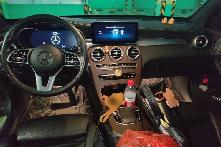 Used Mercedes-Benz GLC 2021 GLC 300 L 4MATIC Dynamic Model Center Console