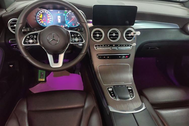Used Mercedes-Benz GLC 2021 GLC 260 L 4MATIC Luxury Model Center Console