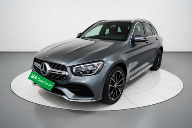 Ojetý Mercedes-Benz GLC 2021 GLC 300 L 4MATIC Dynamic Model