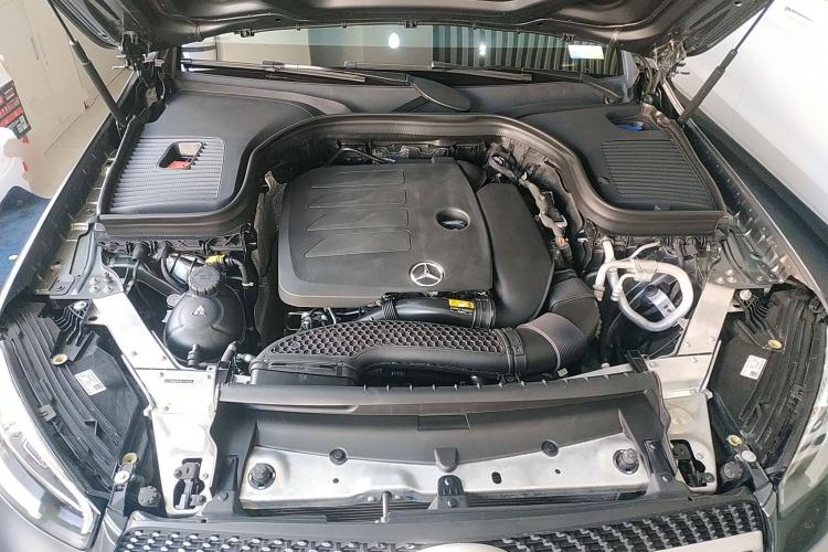 Used Mercedes-Benz GLC 2021 GLC 300 L 4MATIC Dynamic Model Engine Bay