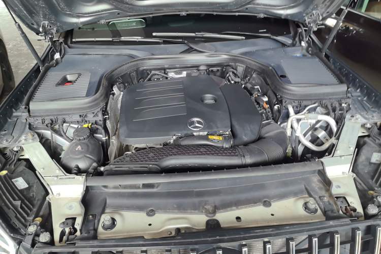 Used Mercedes-Benz GLC 2021 GLC 300 L 4MATIC Dynamic Model Engine Bay