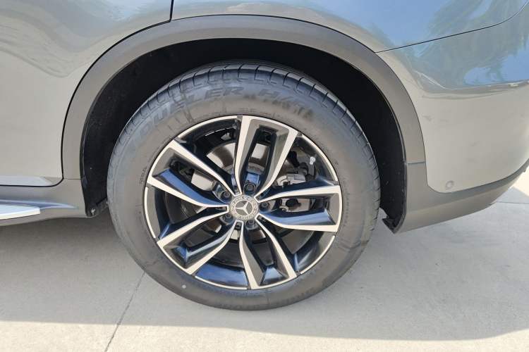 Used Mercedes-Benz GLC 2021 GLC 300 L 4MATIC Dynamic Model Exterior 3