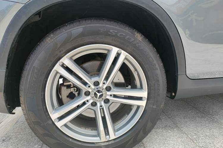 Used Mercedes-Benz GLC 2021 GLC 260 L 4MATIC Dynamic Edition Exterior 5