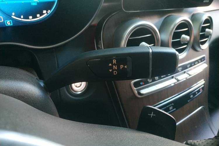 Used Mercedes-Benz GLC 2021 GLC 300 L 4MATIC Dynamic Model Gear Lever