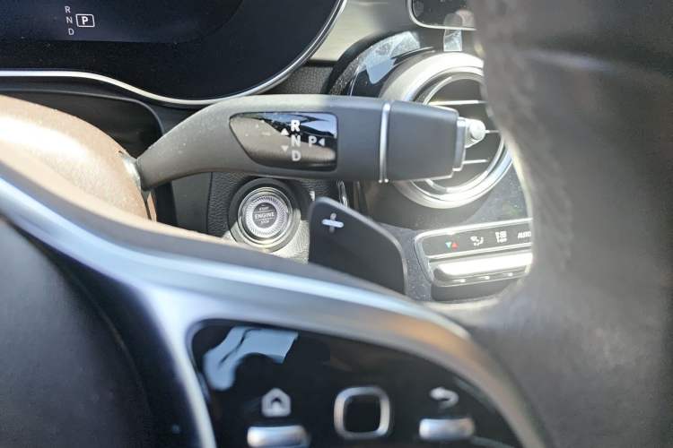 Used Mercedes-Benz GLC 2021 GLC 260 L 4MATIC Dynamic Edition Gear Lever