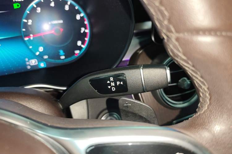 Used Mercedes-Benz GLC 2021 GLC 260 L 4MATIC Luxury Model Gear Lever
