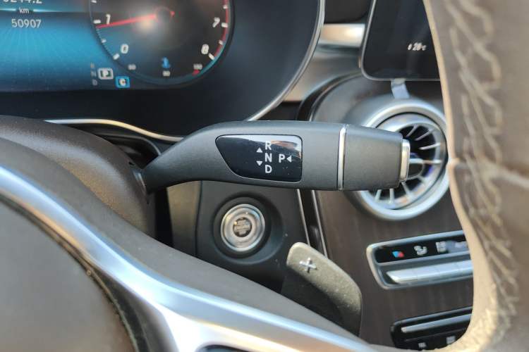 Used Mercedes-Benz GLC 2021 GLC 260 L 4MATIC Luxury Model Gear Lever