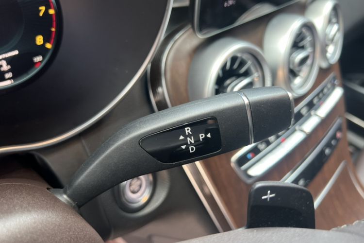 Used Mercedes-Benz GLC 2021 GLC 300 L 4MATIC Dynamic Model Gear Lever
