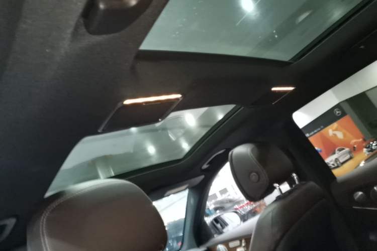 Used Mercedes-Benz GLC 2021 GLC 300 L 4MATIC Dynamic Model Headliner
