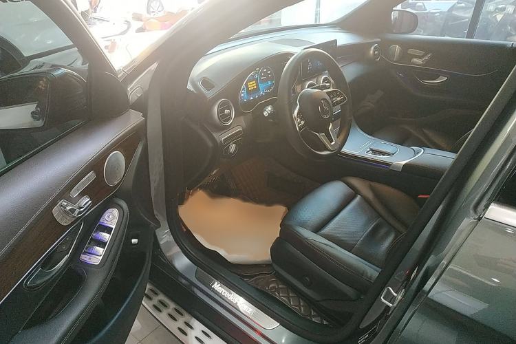 Used Mercedes-Benz GLC 2021 GLC 300 L 4MATIC Dynamic Model Interior 3