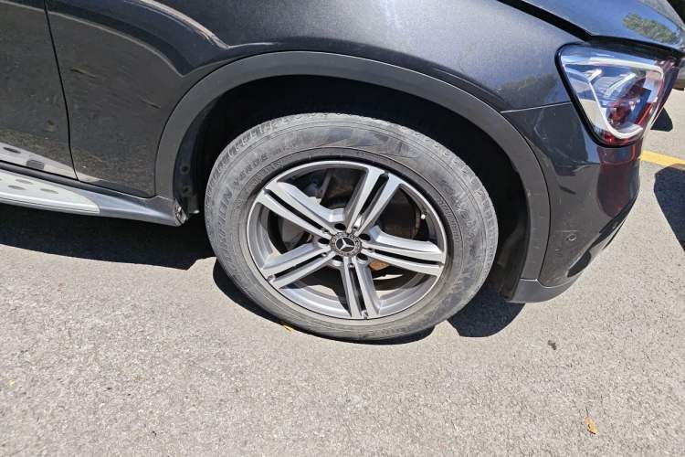 Used Mercedes-Benz GLC 2021 GLC 260 L 4MATIC Dynamic Edition Right Front Wheel Hub