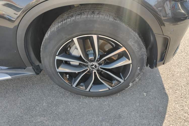 Used Mercedes-Benz GLC 2021 GLC 260 L 4MATIC Luxury Model Right Front Wheel Hub