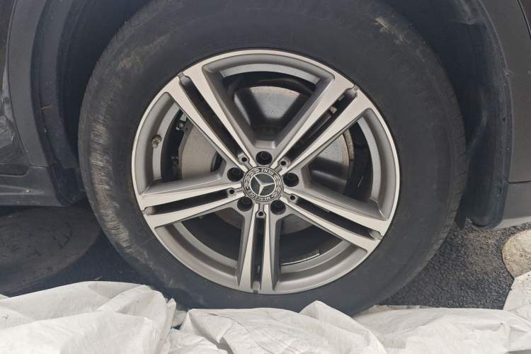 Used Mercedes-Benz GLC 2021 GLC 260 L 4MATIC Dynamic Edition Right Front Wheel Hub