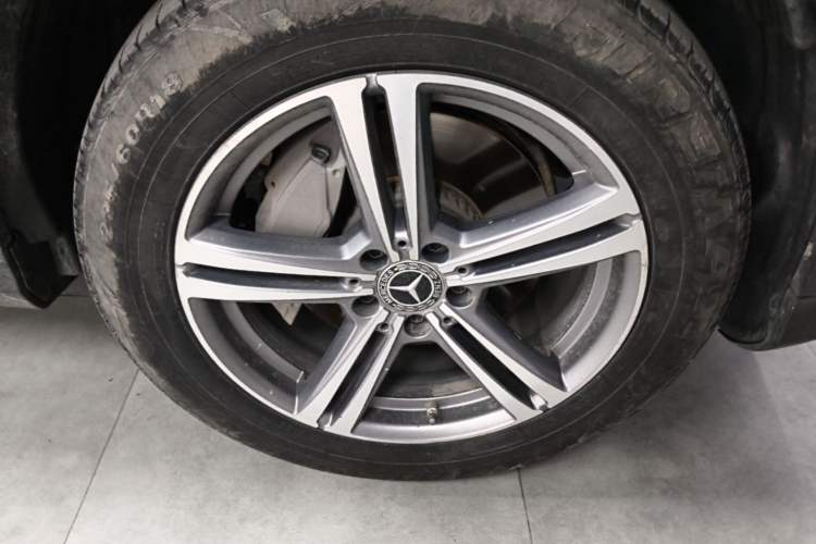 Used Mercedes-Benz GLC 2021 GLC 260 L 4MATIC Dynamic Edition Right Front Wheel Hub