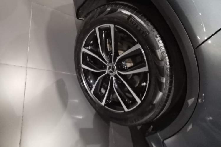 Used Mercedes-Benz GLC 2021 GLC 300 L 4MATIC Dynamic Model Right Rear Wheel Hub