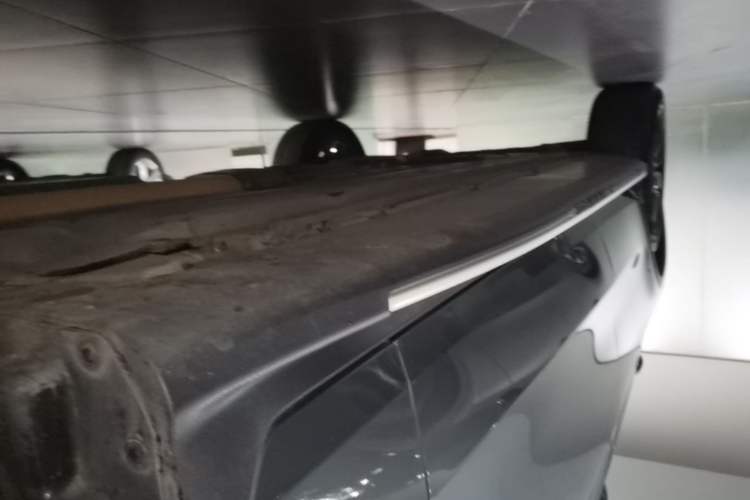 Used Mercedes-Benz GLC 2021 GLC 300 L 4MATIC Dynamic Model Right Side Sill