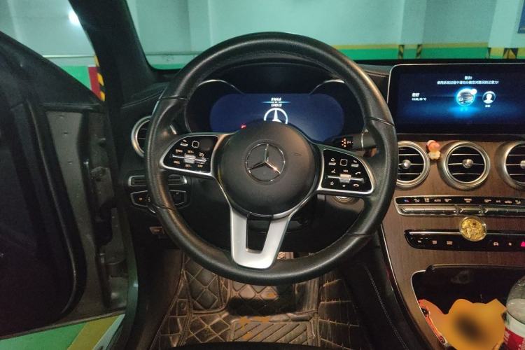 Used Mercedes-Benz GLC 2021 GLC 300 L 4MATIC Dynamic Model Steering Wheel