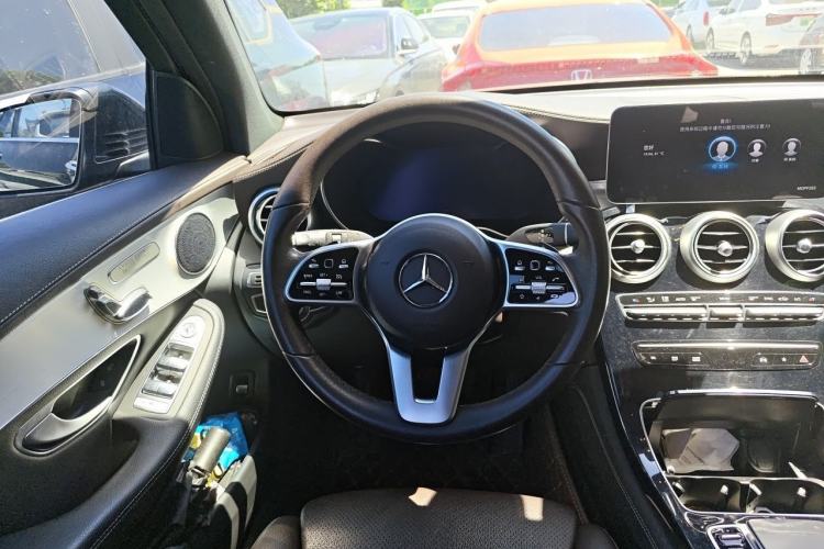 Used Mercedes-Benz GLC 2021 GLC 260 L 4MATIC Dynamic Edition Steering Wheel