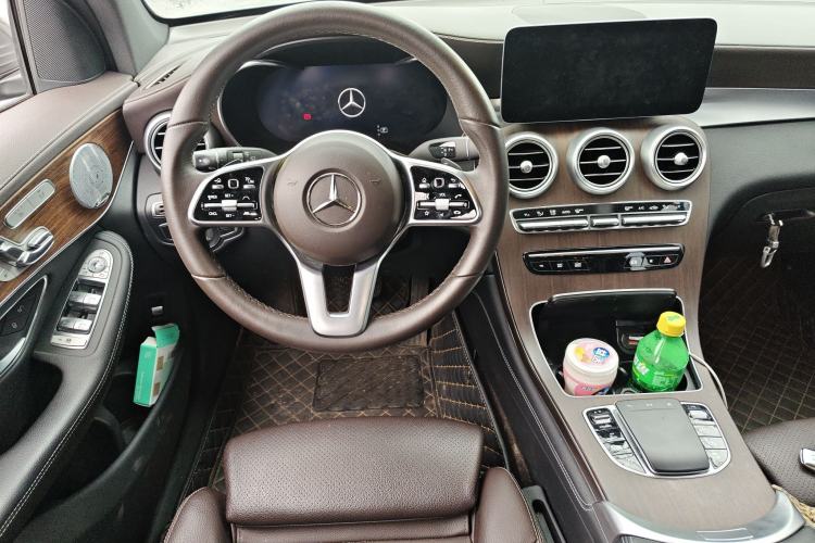 Used Mercedes-Benz GLC 2021 GLC 300 L 4MATIC Dynamic Model Steering Wheel