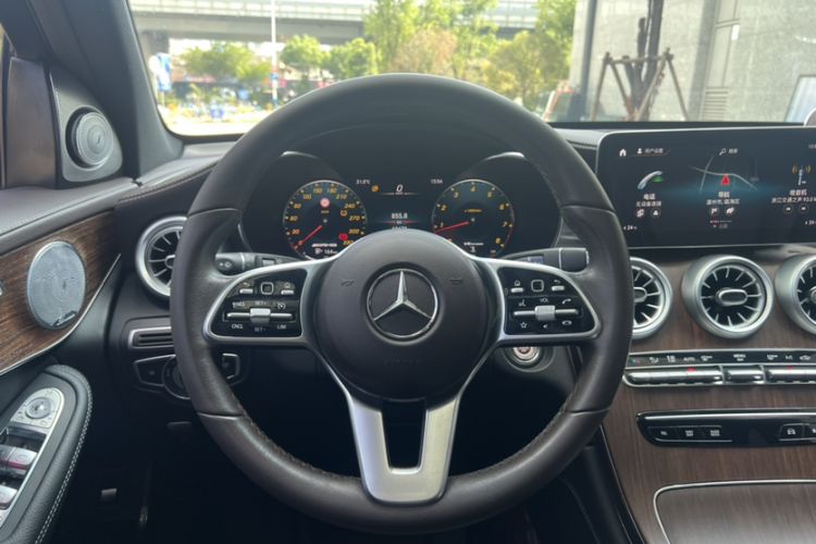 Used Mercedes-Benz GLC 2021 GLC 300 L 4MATIC Dynamic Model Steering Wheel