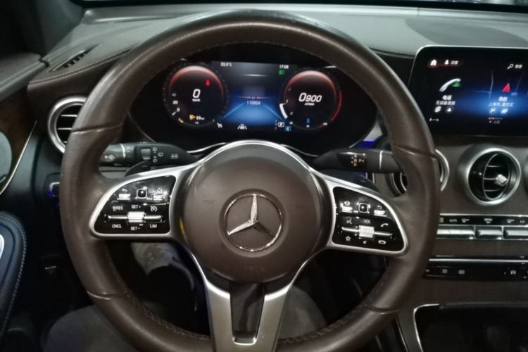 Used Mercedes-Benz GLC 2021 GLC 300 L 4MATIC Dynamic Model Steering Wheel