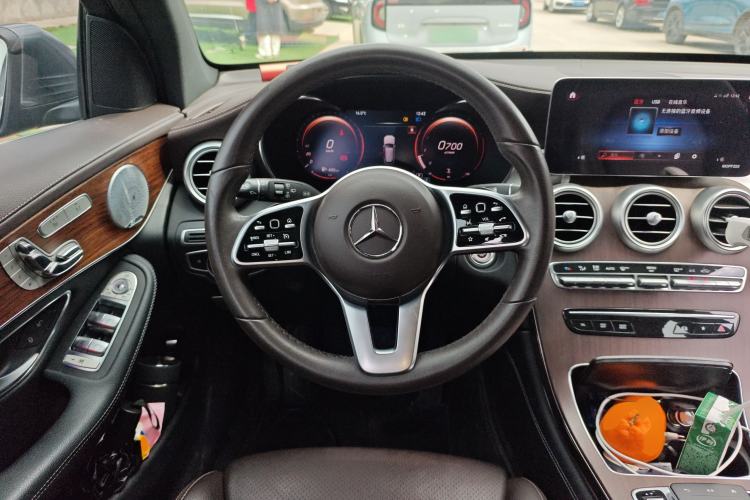 Used Mercedes-Benz GLC 2021 GLC 300 L 4MATIC Dynamic Model Steering Wheel