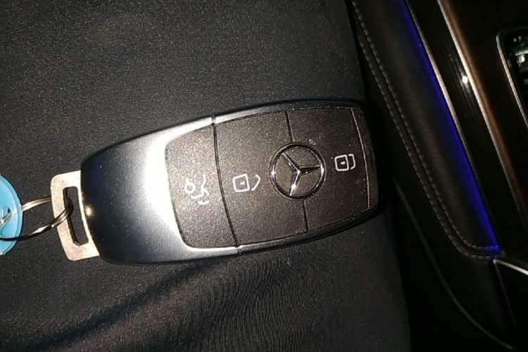 Used Mercedes-Benz GLC 2021 GLC 300 L 4MATIC Dynamic Model Vehicle Key