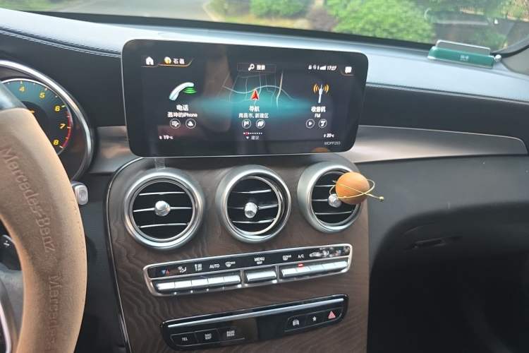 Used Mercedes-Benz GLC 2021 GLC 260 L 4MATIC Luxury Model Audio And AC Panel