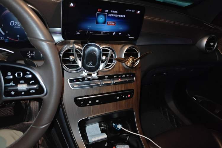 Used Mercedes-Benz GLC 2021 GLC 300 L 4MATIC Dynamic Model Audio And AC Panel