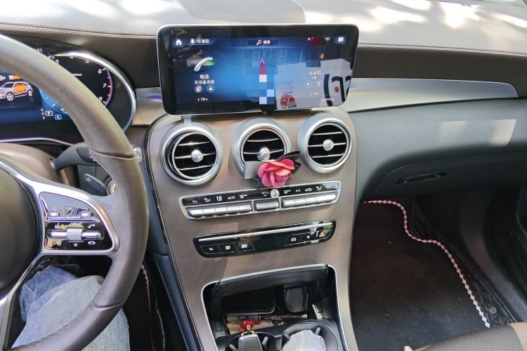 Used Mercedes-Benz GLC 2021 GLC 260 L 4MATIC Luxury Model Audio And AC Panel