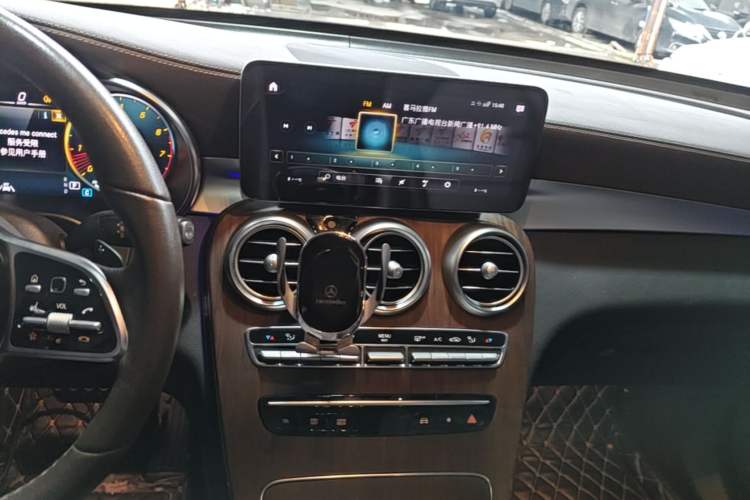 Used Mercedes-Benz GLC 2021 GLC 300 L 4MATIC Dynamic Model Audio And AC Panel