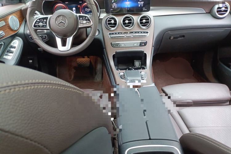 Used Mercedes-Benz GLC 2021 GLC 300 L 4MATIC Dynamic Model Center Console