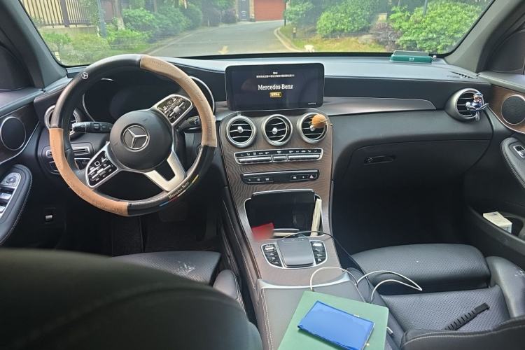 Used Mercedes-Benz GLC 2021 GLC 260 L 4MATIC Luxury Model Center Console