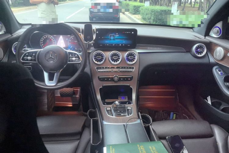 Used Mercedes-Benz GLC 2021 GLC 300 L 4MATIC Dynamic Model Center Console